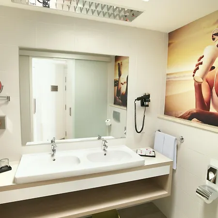 Riu Gran Canaria Hotell 4*